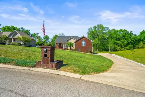 1021 Bending Chestnut Dr, Lebanon, TN 37087