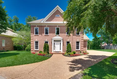 1605 Ardenwood Ct, Nashville, TN 37215
