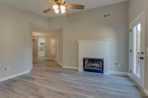 180 Brooke Castle Dr, Hermitage, TN 37076