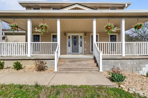 205 Bluegrass Cir, Lebanon, TN 37090