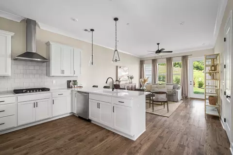 464 Buckwood Ave W, Thompsons Station, TN 37179
