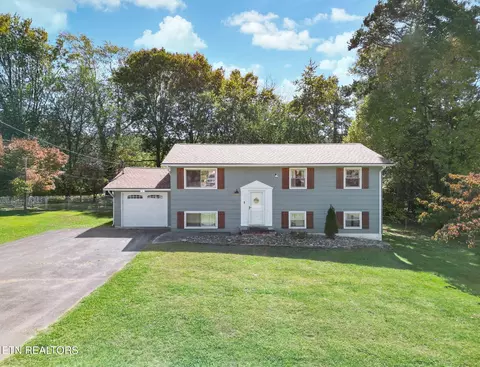 4320 Lonor Dr, Knoxville, TN 37918