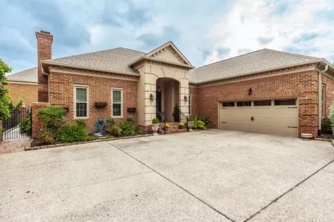 104 Carriage Way, Hendersonville, TN 37075