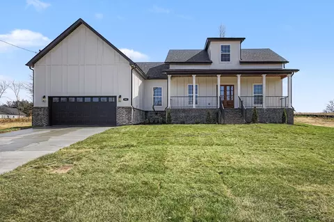 302 Cornerstone Dr, Shelbyville, TN 37160