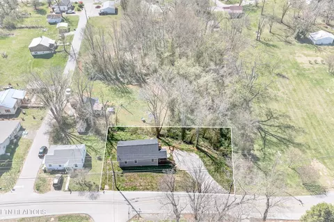 View/Area - 219 E Bronson St, Sparta, TN 38583 photo 1 of 3