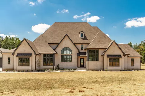 220 Shun Pike, Cottontown, TN 37048