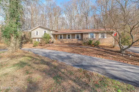 744 Butler Dr, Loudon, TN 37774