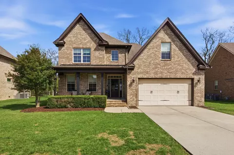 8036 Fenwick Ln, Spring Hill, TN 37174