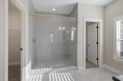 Bath - 82 Truman Rd E, Franklin, TN 37064 photo 2 of 4