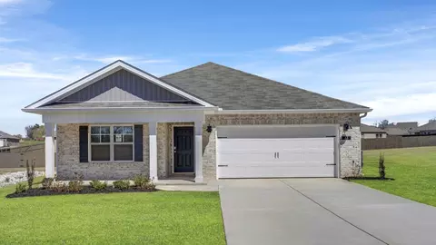 63 Aurora Cir, Fayetteville, TN 37334