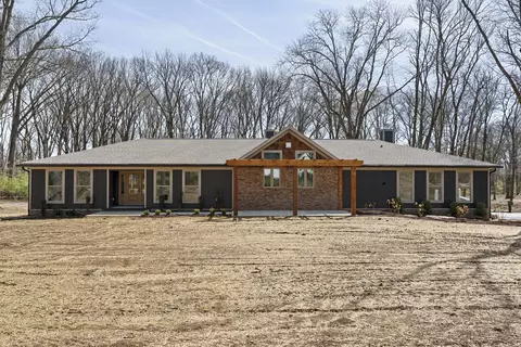 1328 Farmwood Dr, Murfreesboro, TN 37128