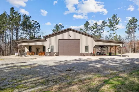 1028 Walton Rd, Scotts Hill, TN 38374