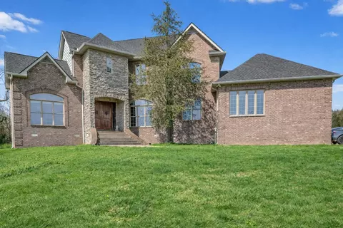 635 Chicken Rd, Lebanon, TN 37090