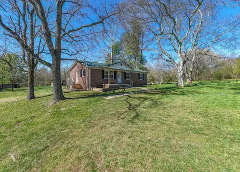 4127 Demastus Ln, Columbia, TN 38401