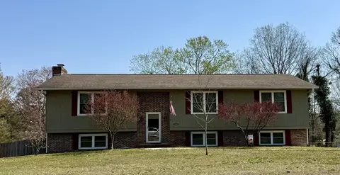 2391 Interlackin Cir NW, Cleveland, TN 37312