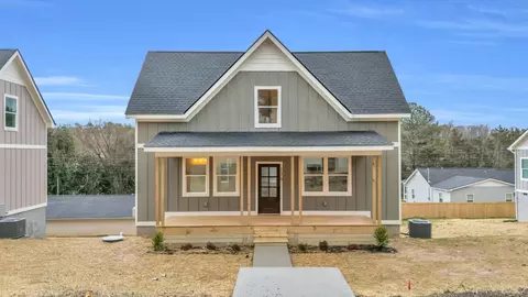 138 NW Douglas Cir NW, Cleveland, TN 37311