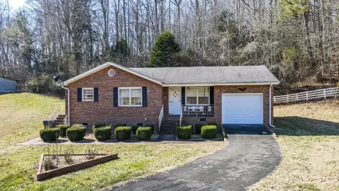 329 County Road 42, Athens, TN 37303