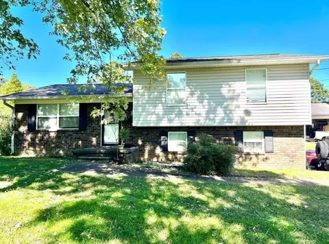 1887 Falcon Dr SE, Cleveland, TN 37323