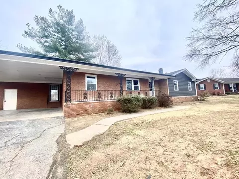 107 Mark Dr, Hopkinsville, KY 42240