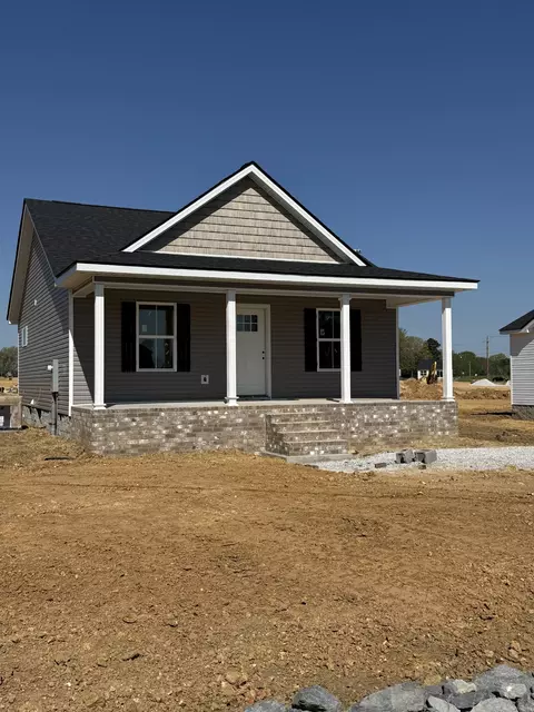 935 Wilkie St N, Mcewen, TN 37101