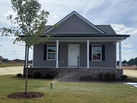 935 Wilkie St N, Mcewen, TN 37101
