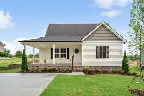 955 Wilkie St N, Mcewen, TN 37101