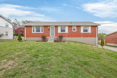 5022 Bonnahill Dr, Hermitage, TN 37076