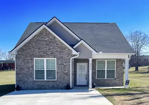 211 Lagoon Dr, Mcminnville, TN 37110