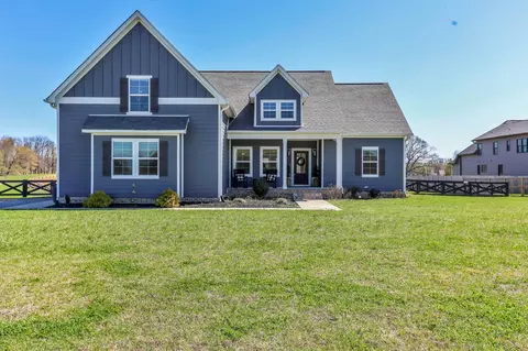 733 Jackson Rd, Portland, TN 37148