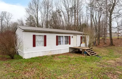 733 Wigwam St, Sparta, TN 38583