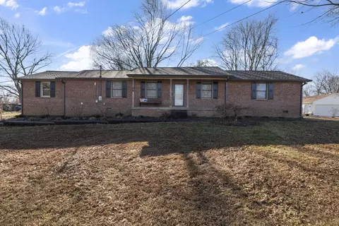 6483 Dogwood Dr, Greenbrier, TN 37073