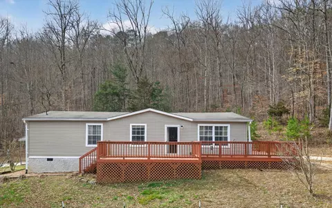 1070 N Pryor Cove Rd, Jasper, TN 37347