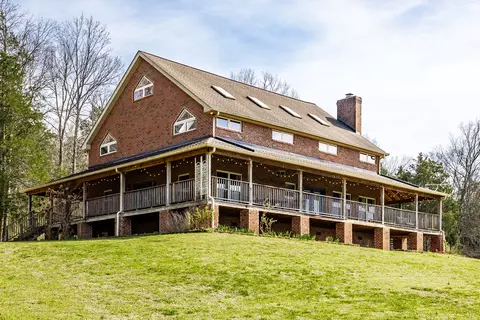 1705 Highway 141 N, Hartsville, TN 37074