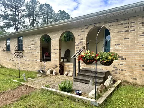 1127 Dean Corvin Ln, Dayton, TN 37321