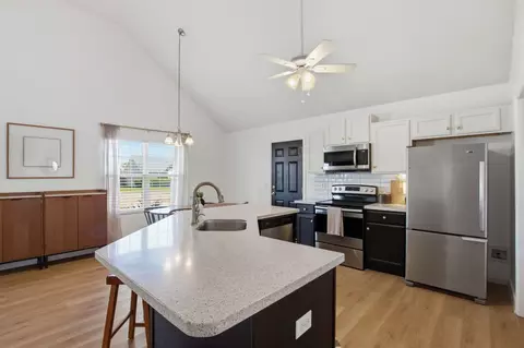 Kitchen - 5079 Tabitha St, Murfreesboro, TN 37129 photo 2 of 3