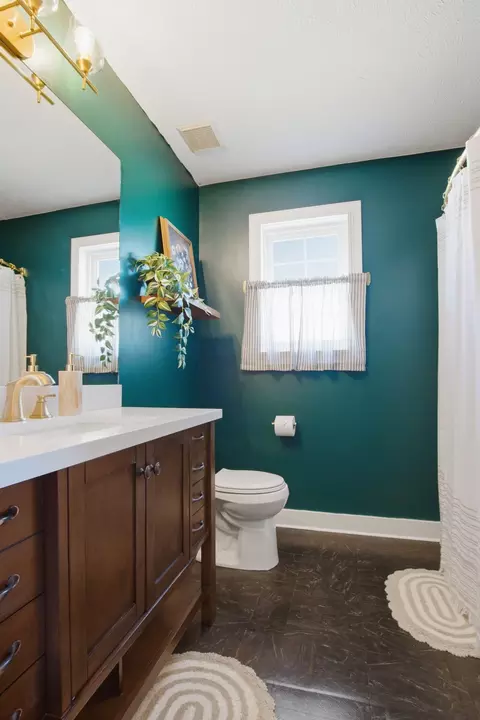 Bath - 5079 Tabitha St, Murfreesboro, TN 37129 photo 1 of 1