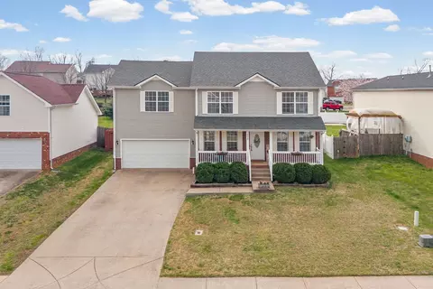 2820 Sharpie Dr, Clarksville, TN 37040