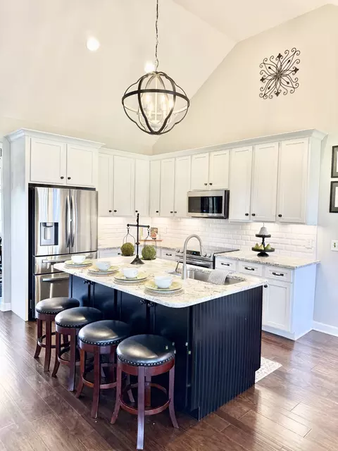 Kitchen - 7503 Chowning Rd, Springfield, TN 37172 photo 4 of 9