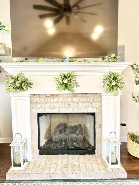 Living - 7503 Chowning Rd, Springfield, TN 37172 photo 5 of 8