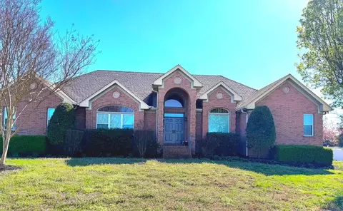 111 Lexington Dr, Lebanon, TN 37087