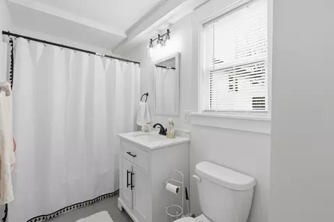 Bath - 411 2nd Ave S, Loretto, TN 38469 photo 6 of 6