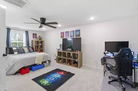 Bedroom - 411 2nd Ave S, Loretto, TN 38469 photo 4 of 5