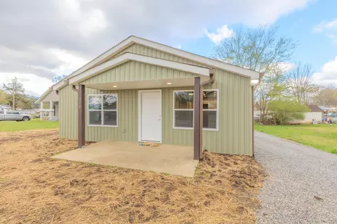 278 W Michigan Ave, Whitwell, TN 37397