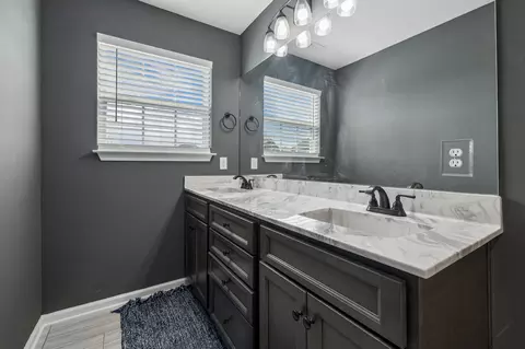 Bath - 145 Diane Loop, White Bluff, TN 37187 photo 5 of 6