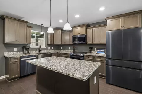 Kitchen - 145 Diane Loop, White Bluff, TN 37187 photo 1 of 3