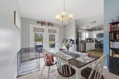 Dining - 6640 Archer Cir, Talbott, TN 37877 photo 2 of 2