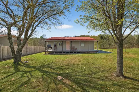 220 Pierce Ln, Monterey, TN 38574