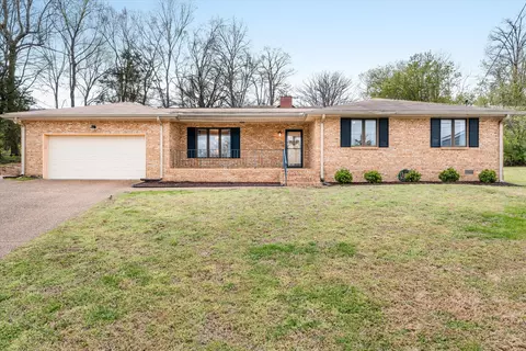608 Somerset Ct, Nashville, TN 37217