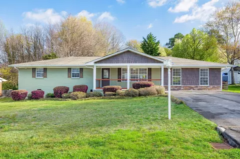 450 Ash Dr NW, Cleveland, TN 37312