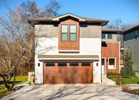560 Highcrest Dr, Nashville, TN 37211